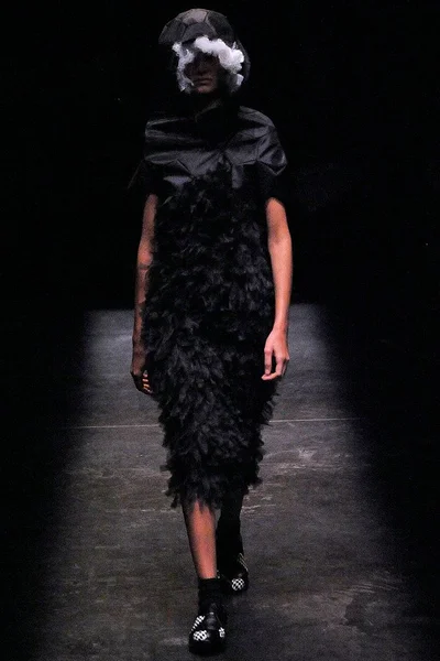 Look 17